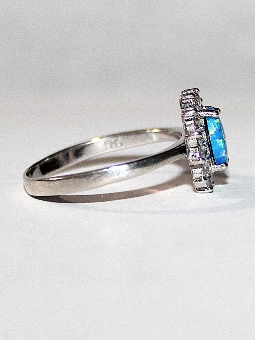 Sterling Silver Faux Opal Cubic Zirconia Ring SZ 8 - Picture 4 of 6